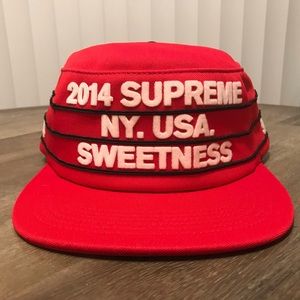 SUPREME Red sweetness pillbox SnapBack cap